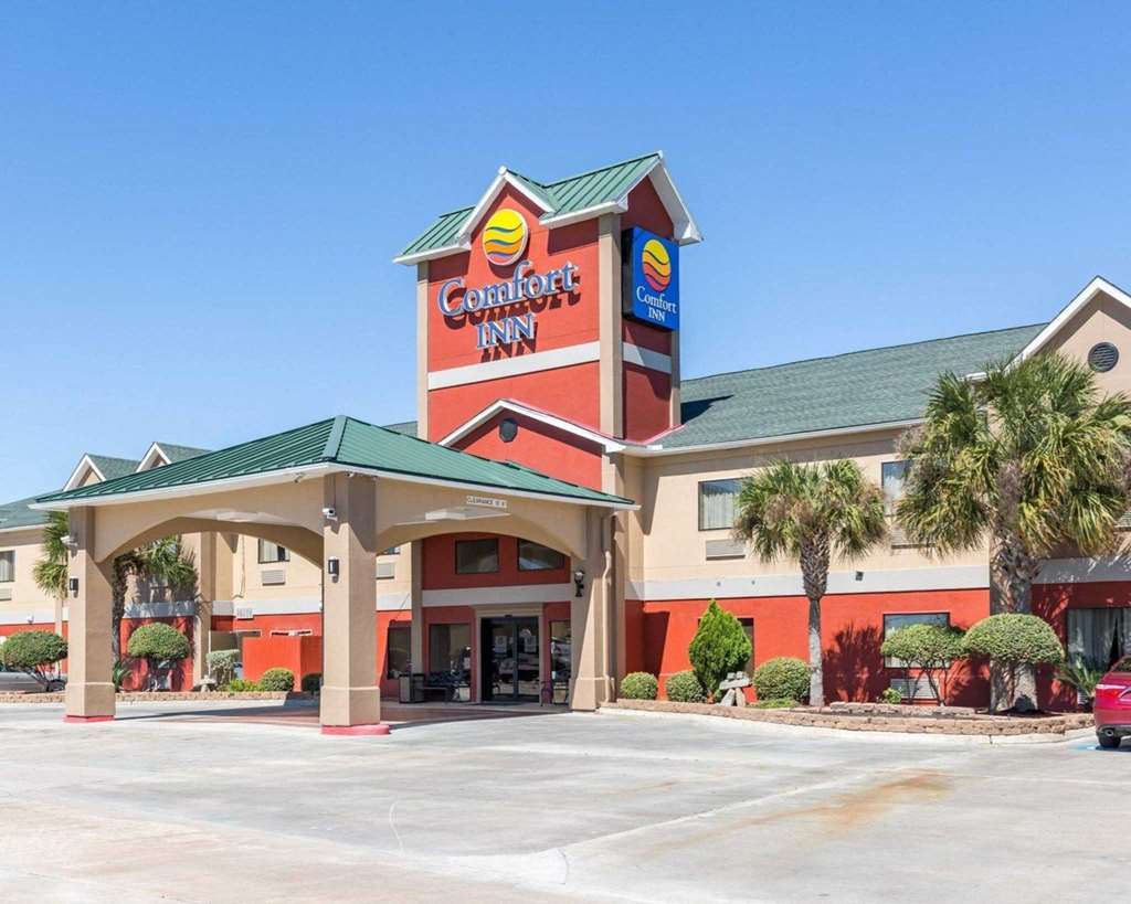 Econo Lodge Inn & Suites East Houston I-10 Екстер'єр фото